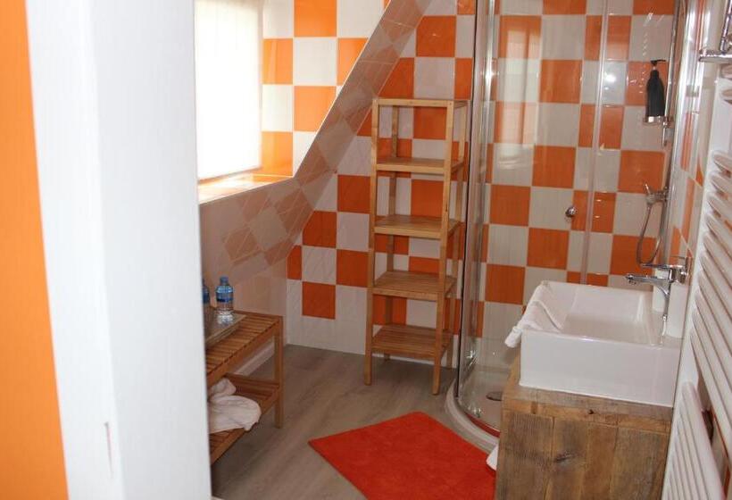 اتاق استاندارد, Saffels Nest