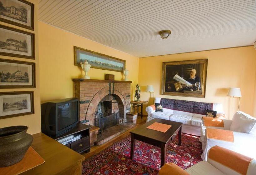 خانه 4 خوابه, Agriturismo Castello Di Vezio