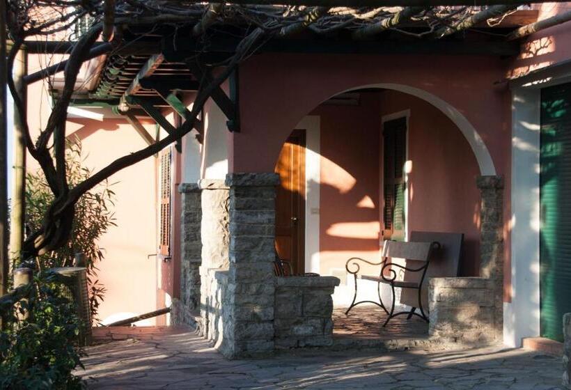 خانه 4 خوابه, Agriturismo Castello Di Vezio