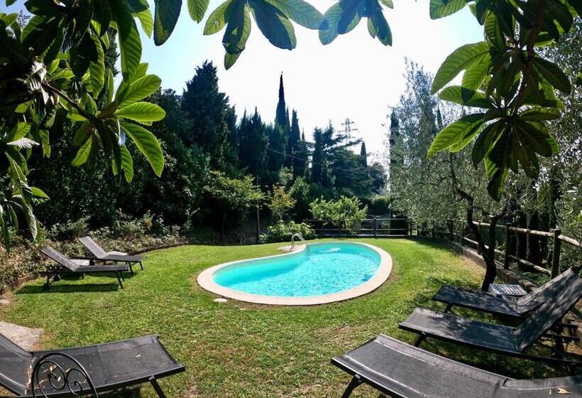 خانه 4 خوابه, Agriturismo Castello Di Vezio