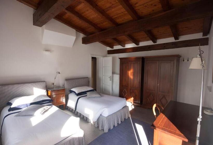 خانه 2 خوابه, Agriturismo Castello Di Vezio