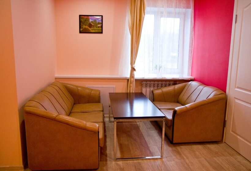 اتاق سوپریور, Guest House Alyans