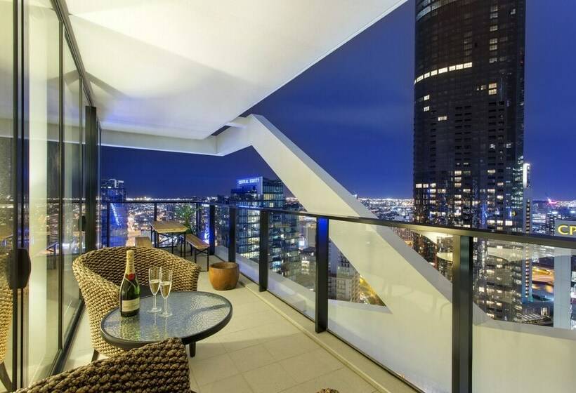 1 Bedroom Penthouse Apartment, Platinum Apartments On Southbank