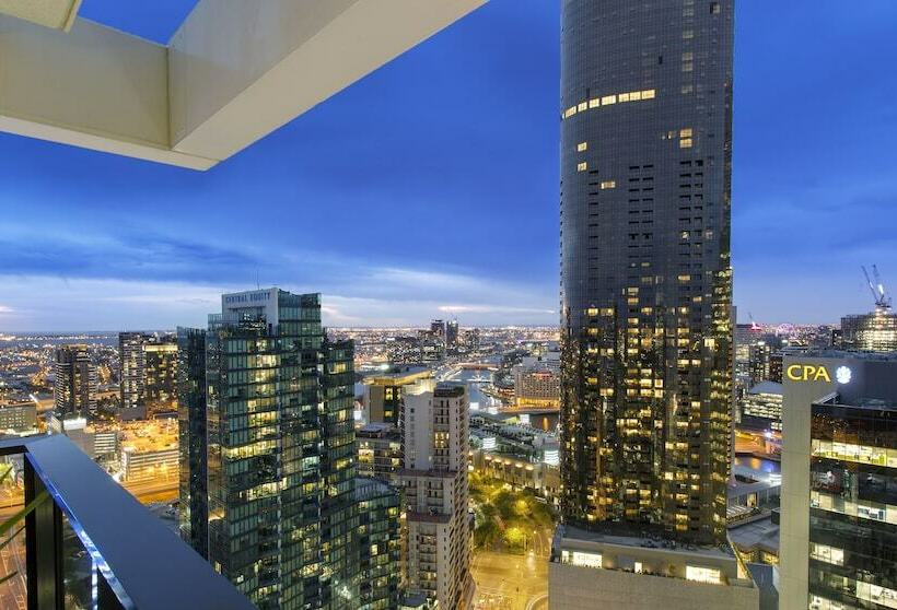 1 Bedroom Penthouse Apartment, Platinum Apartments On Southbank