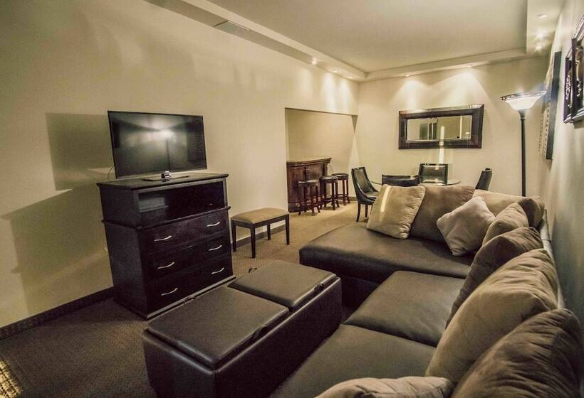 سوییت سوپریور, Barrokas Hotel & Suites