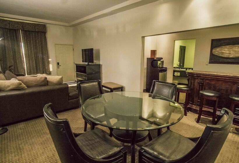 سوییت سوپریور, Barrokas Hotel & Suites