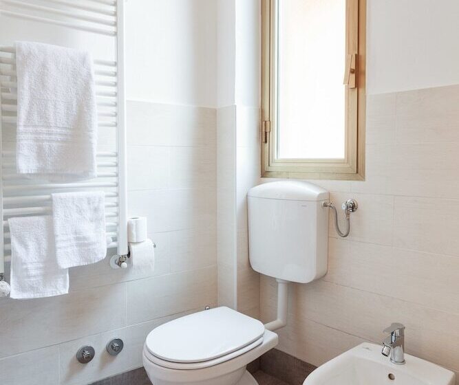 اتاق استاندارد سه نفره, B&b Bentivogli