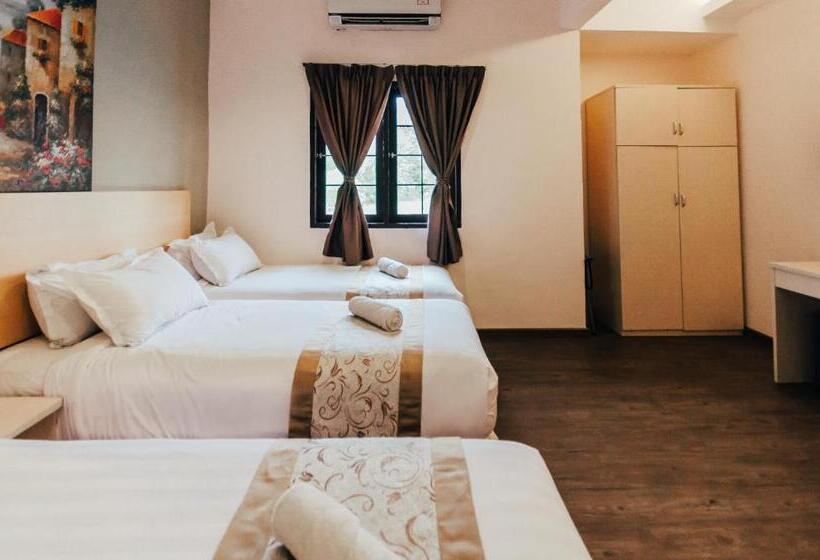 اتاق خانوادگی, Kertih Damansara Inn