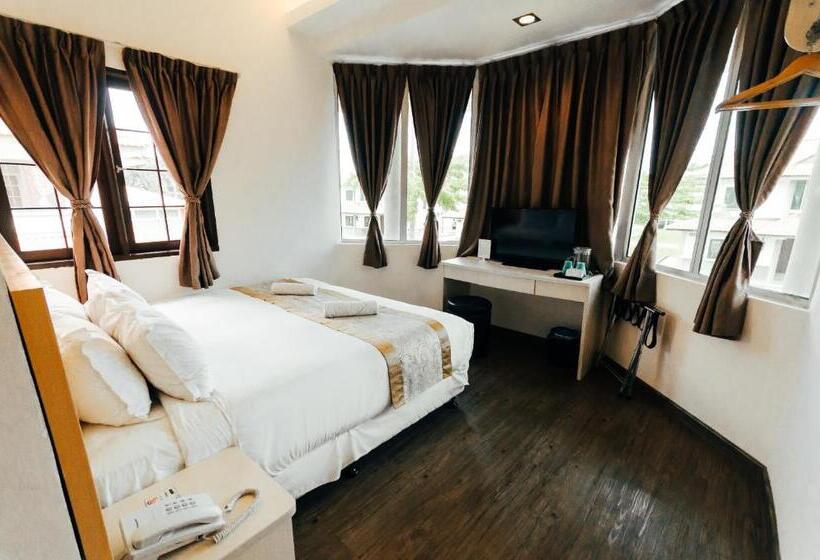 اتاق لوکس با تخت بزرگ, Kertih Damansara Inn