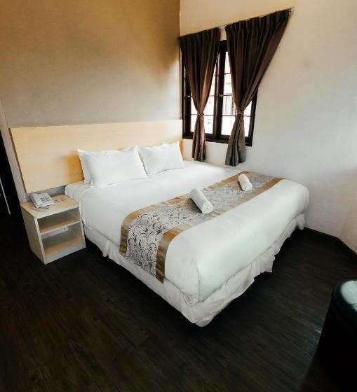 اتاق لوکس با تخت بزرگ, Kertih Damansara Inn