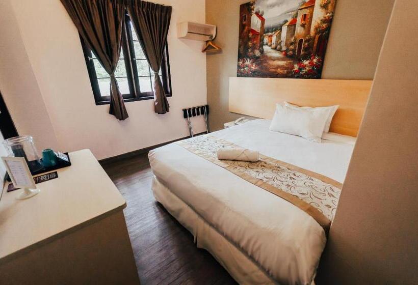اتاق لوکس با تخت دو نفره بزرگ, Kertih Damansara Inn