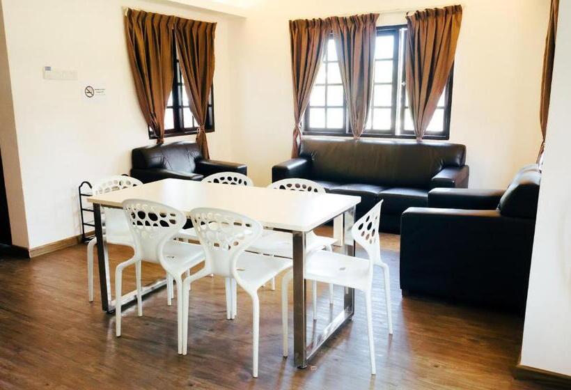 اتاق لوکس سه تخته, Kertih Damansara Inn
