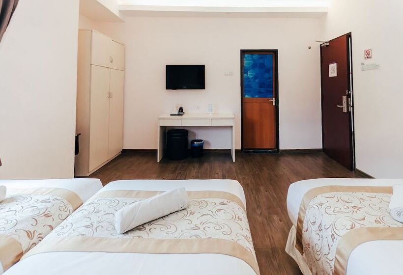 اتاق خانوادگی, Kertih Damansara Inn