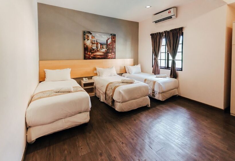اتاق لوکس سه تخته, Kertih Damansara Inn