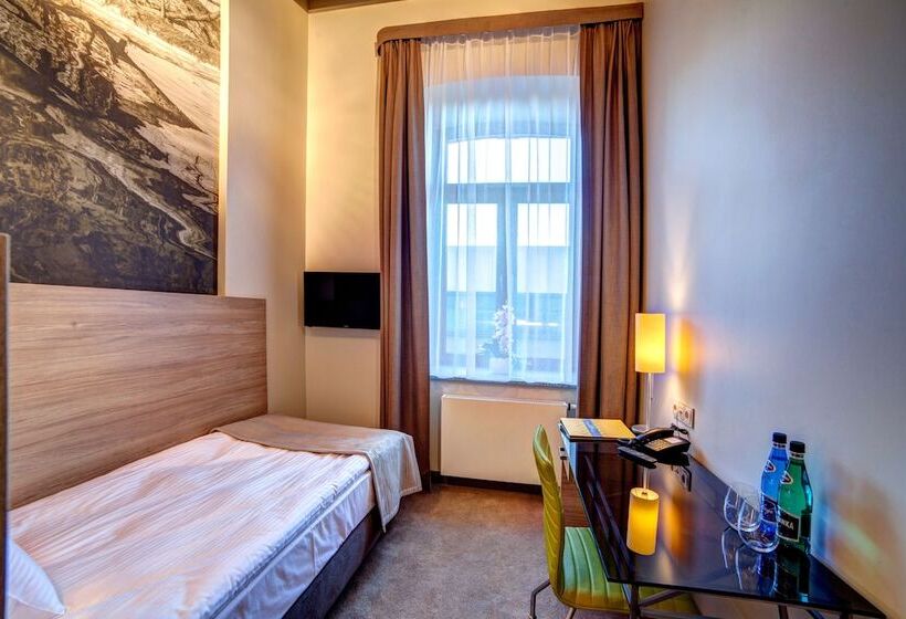 اتاق اکونومی یک تخته, Loft 1898
