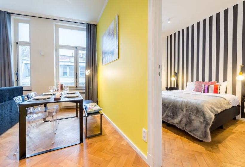 آپارتمان کامفورت 2 خوابه, Smartflats Design  Grandplace