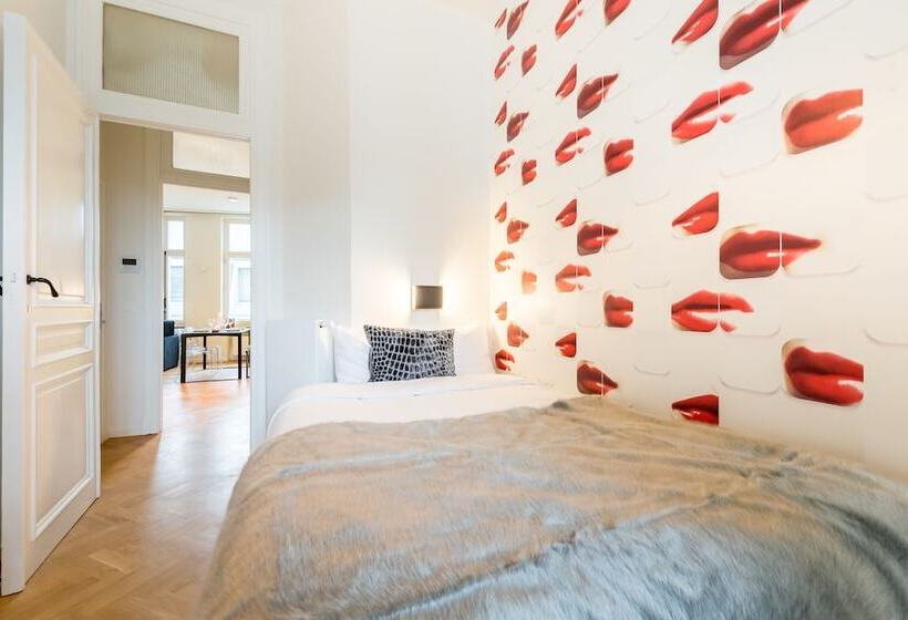 آپارتمان کامفورت 2 خوابه, Smartflats Design  Grandplace