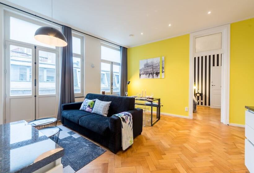 آپارتمان کامفورت 2 خوابه, Smartflats Design  Grandplace