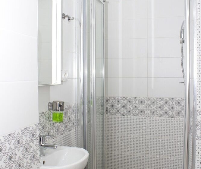 تختخواب در اتاق مشترک, Chillout Hostel