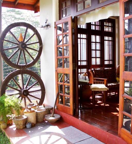 اتاق لوکس چهار تخته, Bethel Rest Homestay