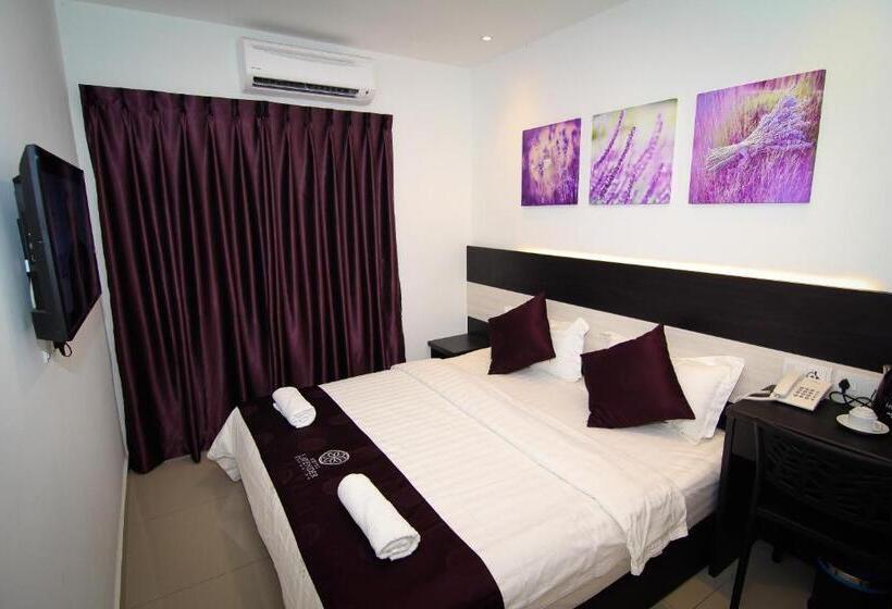 اتاق لوکس با تخت بزرگ, Lavender Senawang
