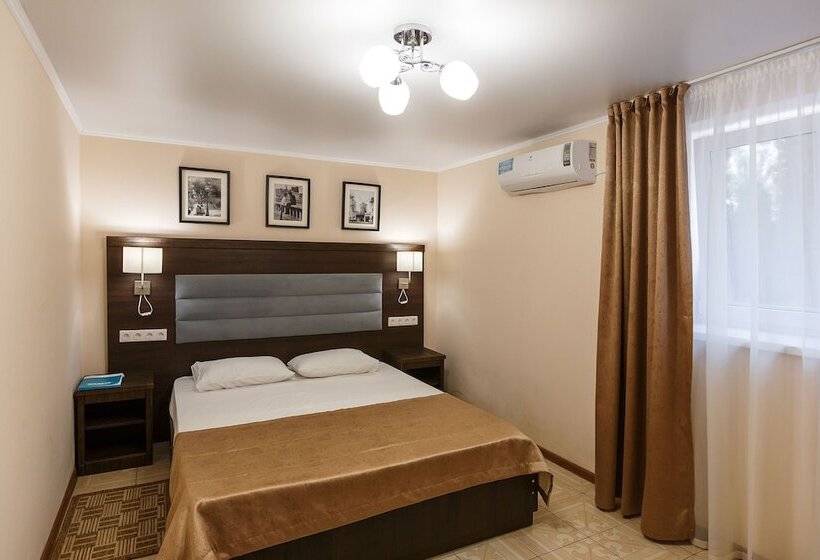 اتاق استاندارد, Democratia Ultra All Inclusive
