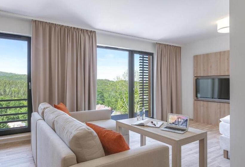 سوییت, Blue Mountain Resort