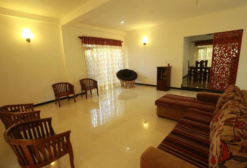 آپارتمان 1 خوابه همکف, River Breeze Villa Bentota