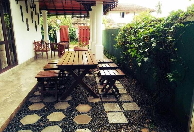 آپارتمان 1 خوابه همکف, River Breeze Villa Bentota