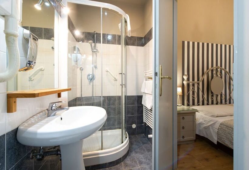 اتاق لوکس, Residenza Ottaviani Roma