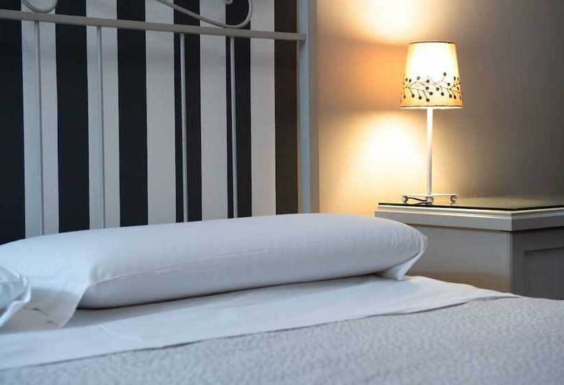 اتاق لوکس, Residenza Ottaviani Roma