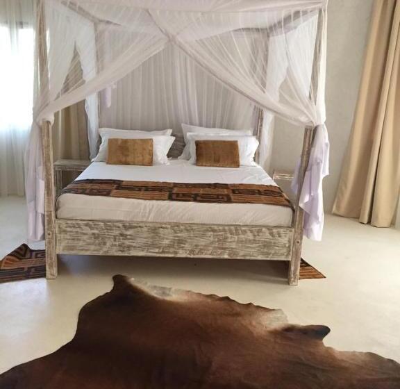 سوئیت جونیور با استخر, The Villa Luxury Suites