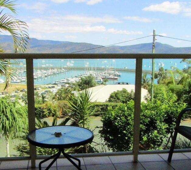 استودیوی کلاسیک, Sunlit Waters Studio Apartments