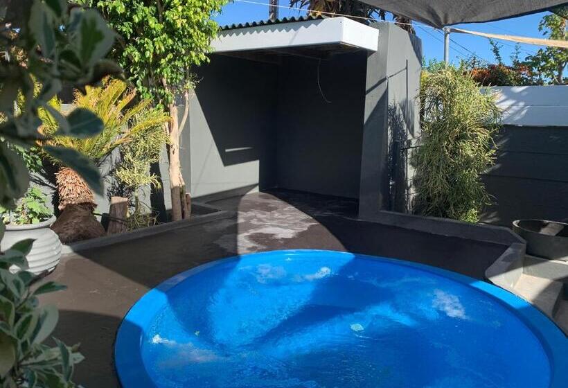 اتاق استاندارد با سرویس بهداشتی مشترک, Mitchell S Guesthouse
