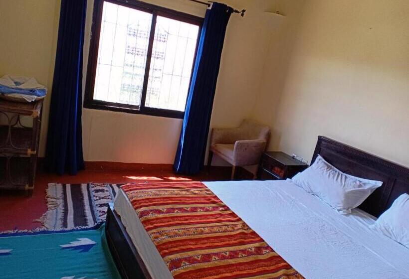اتاق استاندارد سه نفره, Tizi Maison D Hôtes
