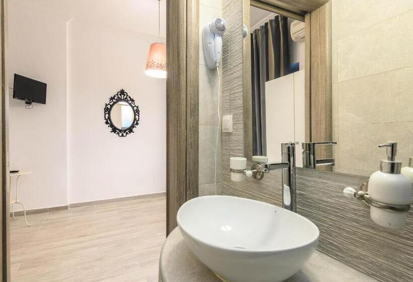 استودیو استاندارد با بالکن, Denise Studios And Apartments