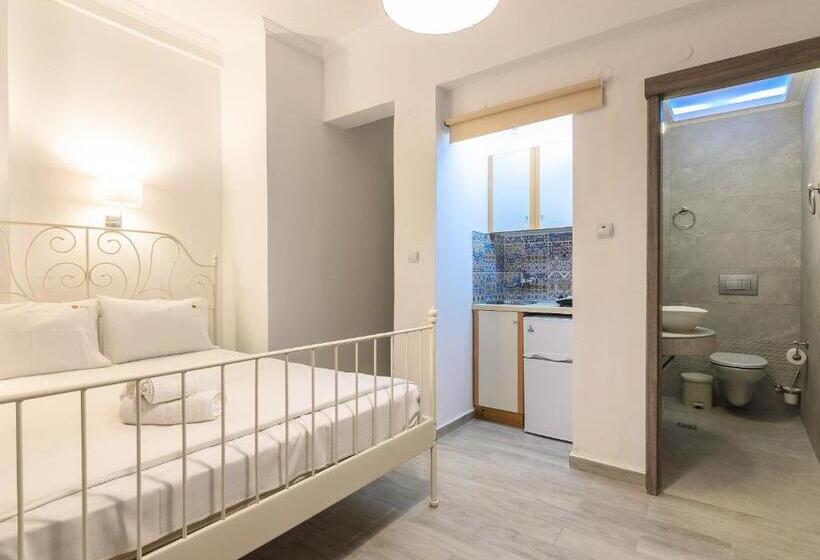 استودیو استاندارد با بالکن, Denise Studios And Apartments