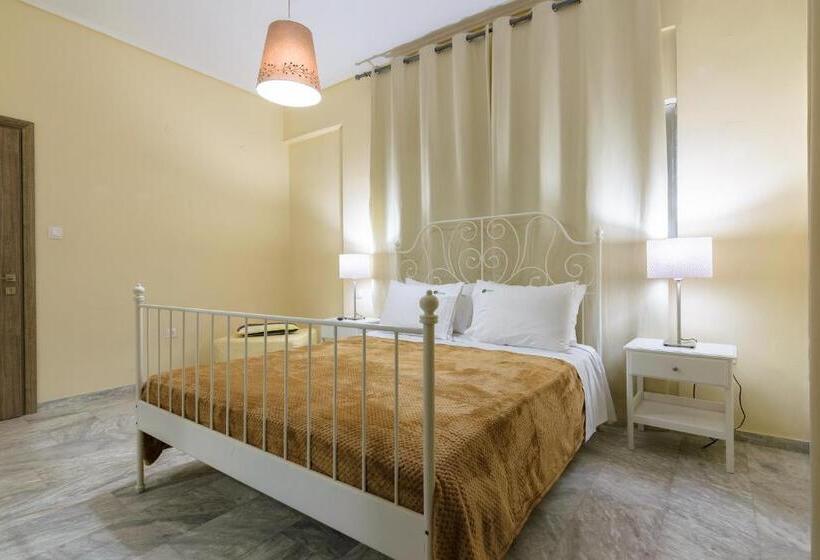 اتاق استاندارد سه تخته با بالکن, Denise Studios And Apartments