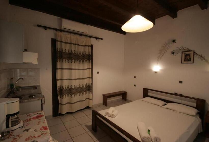 استودیوی استاندارد, Chania Rooms