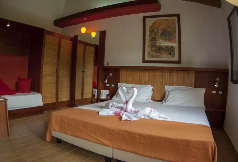 اتاق استاندارد چهار تخته, Club Nature Village
