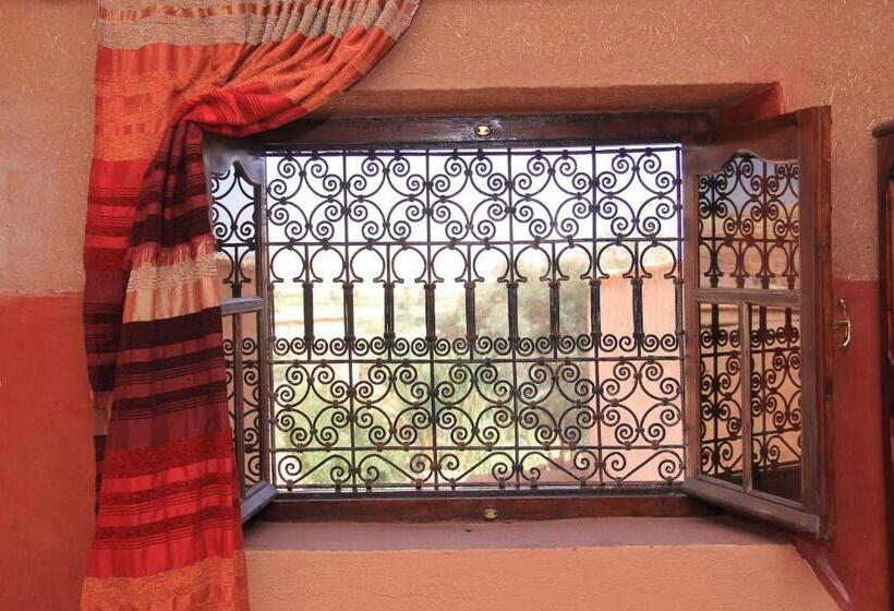 اتاق استاندارد با چشم‌انداز, Maison D Hôtes Nouflla