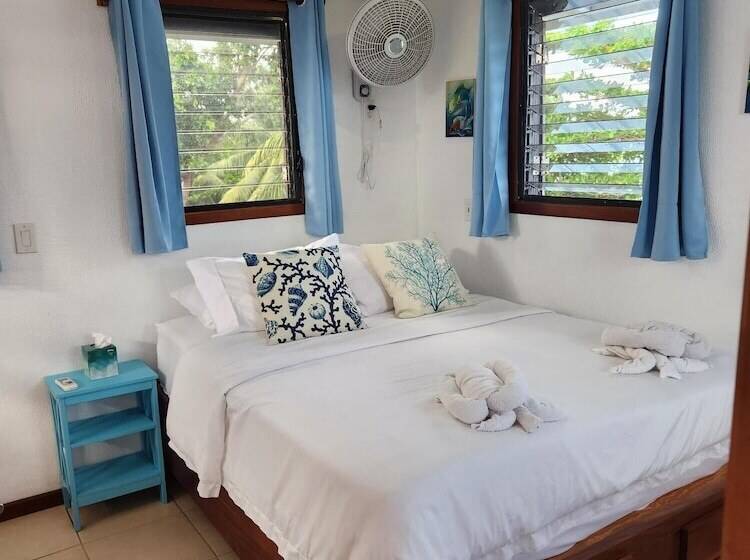 3 Bedroom Deluxe Apartment Sea View, Maya Beach