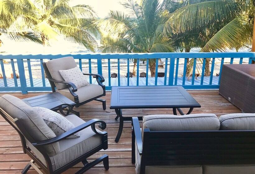3 Bedroom Deluxe Apartment Sea View, Maya Beach