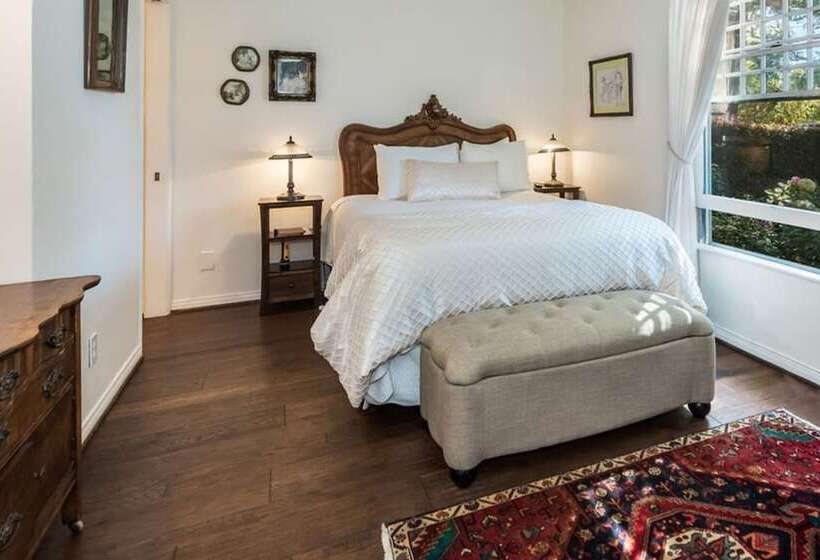 اتاق استاندارد, Bath Street Inn