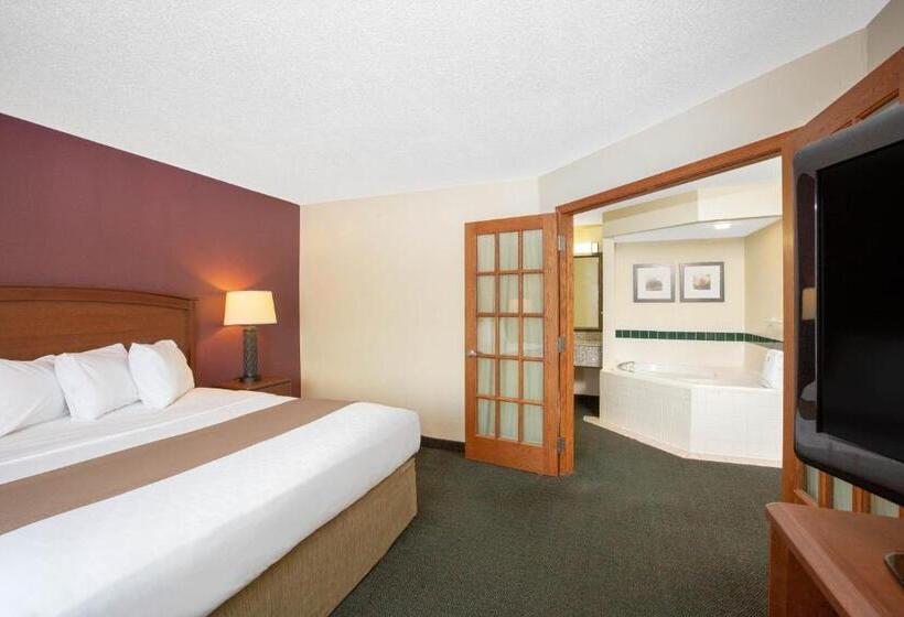 Suite King Size Bed, Americinn By Wyndham Kearney