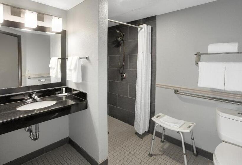 Chambre Deluxe Adaptée aux Personnes à Mobilité Réduite, Americinn By Wyndham Plover Stevens Point