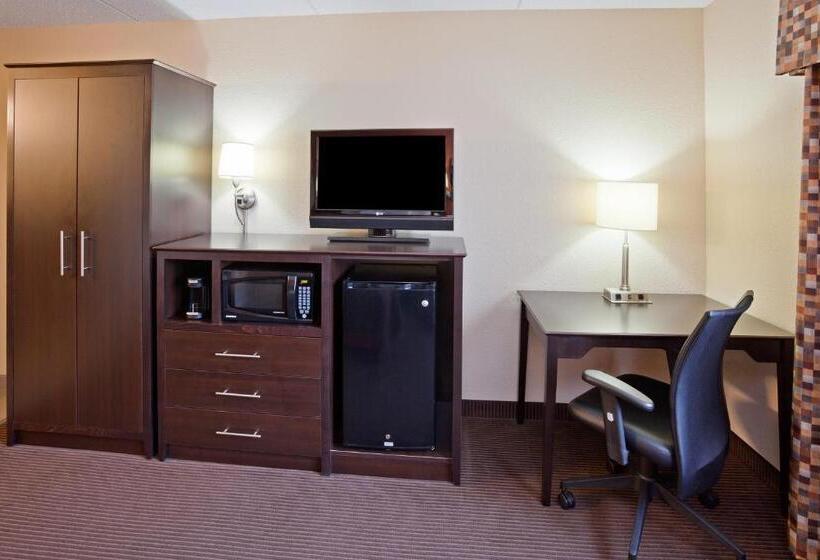 Deluxe Suite met Kingsize Bed, Americinn By Wyndham Plover Stevens Point