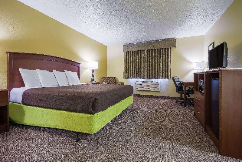 اتاق استاندارد با تخت بزرگ, Americinn By Wyndham Sioux Falls