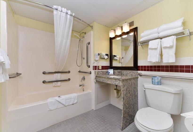 Deluxe Room Adapted for people with reduced mobility, Americinn By Wyndham St. Cloud