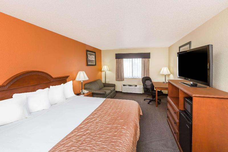 اتاق استاندارد با تخت بزرگ, Baymont By Wyndham Tupelo